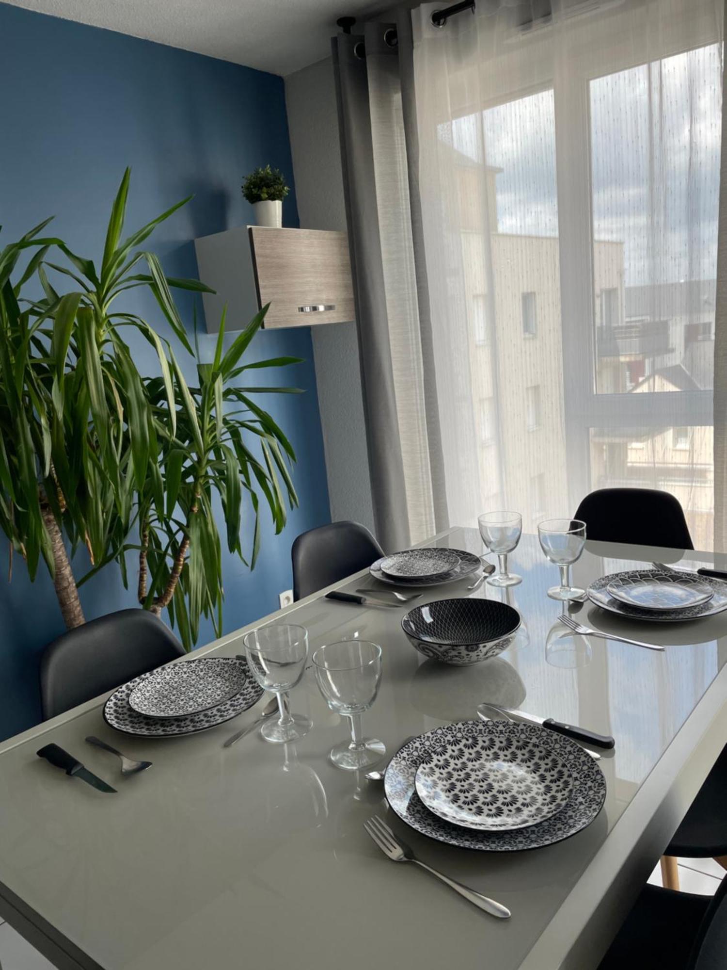 Gare Family Home Laval  Ngoại thất bức ảnh