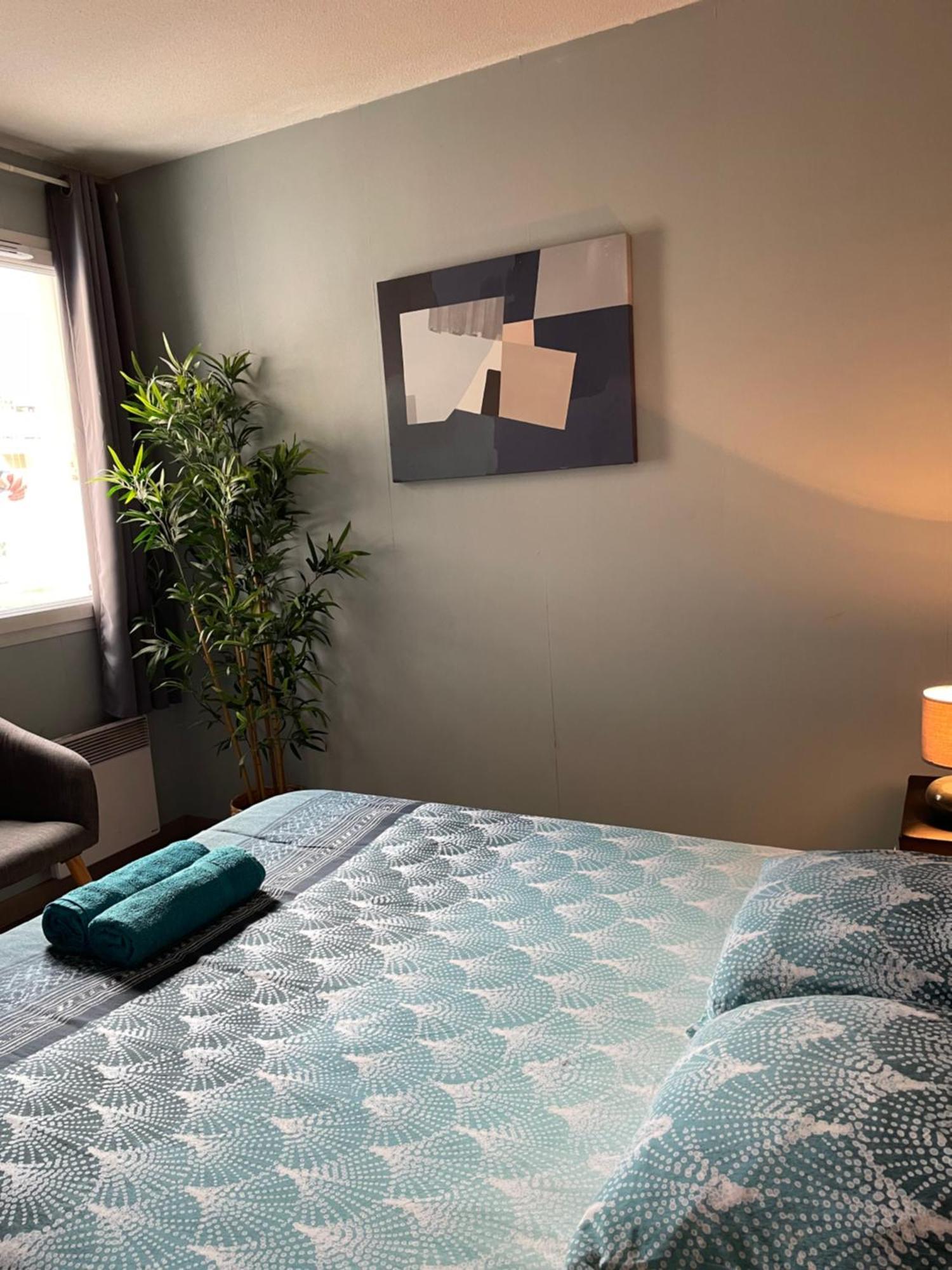 Gare Family Home Laval  Ngoại thất bức ảnh