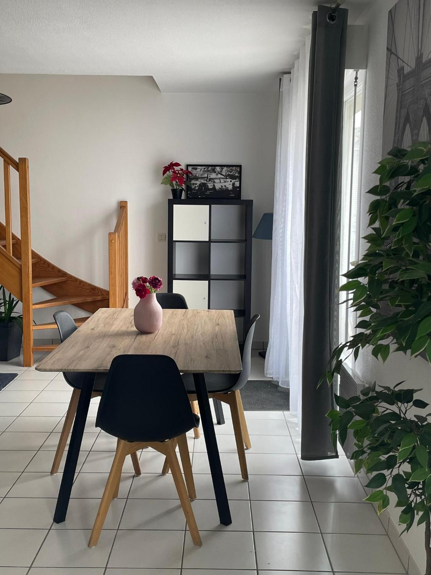 Gare Family Home Laval  Ngoại thất bức ảnh