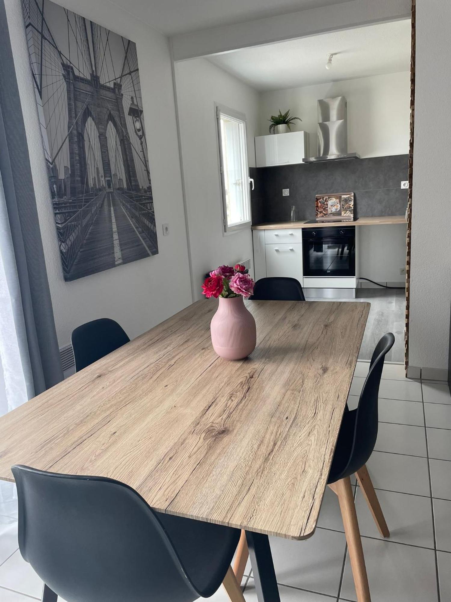 Gare Family Home Laval  Ngoại thất bức ảnh
